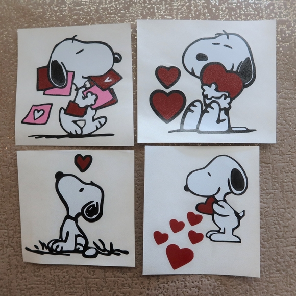 Snoopy Vinyl Decals / Snoopy / Peanuts / Charlie Brown / Woodstock / Vinyl Decal - Picture 1 of 5